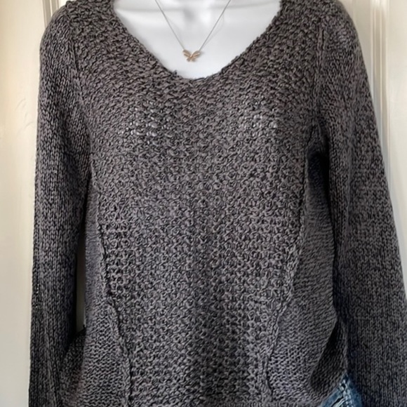 RDI mixed stitch knit v-neck sweater - Picture 12 of 13